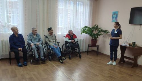 День космонавтики в Нурлатском доме престарелых: к звёздам сквозь время!