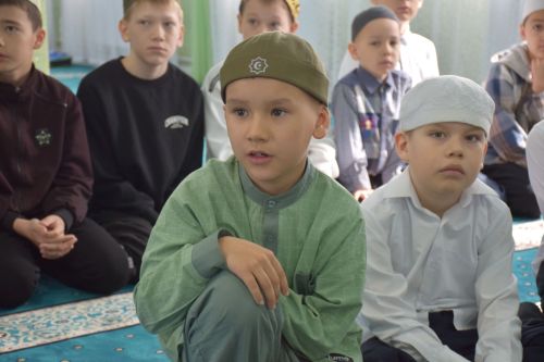 В Нурлате прошел детский районный конкурс «Яшь галим-2025»