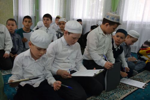 В Нурлате прошел детский районный конкурс «Яшь галим-2025»