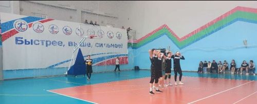 Нурлат принял зональный этап чемпионата по волейболу среди девушек