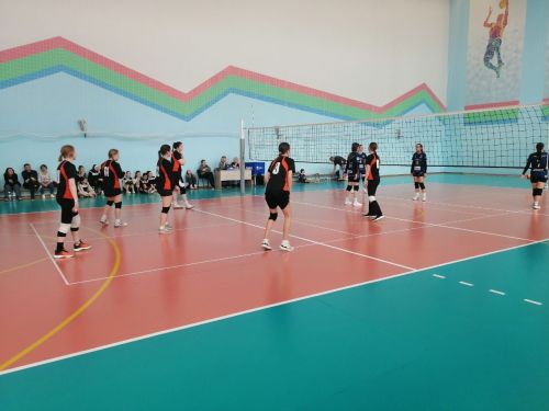 Нурлат принял зональный этап чемпионата по волейболу среди девушек