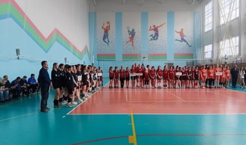 Нурлат принял зональный этап чемпионата по волейболу среди девушек