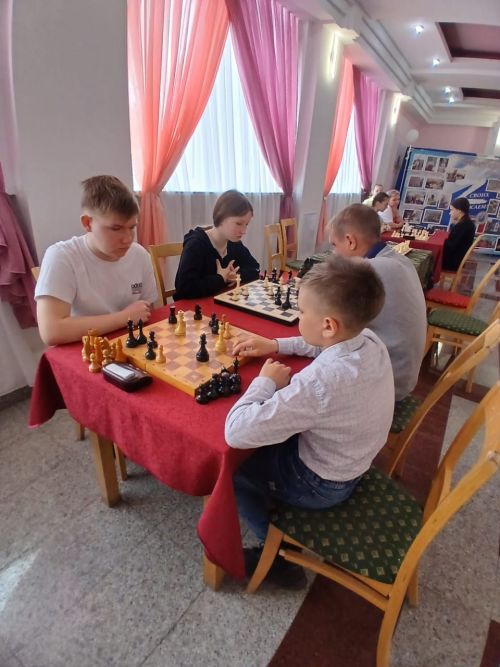 В Нурлате прошел шахматный турнир «Моя шахматная семья»