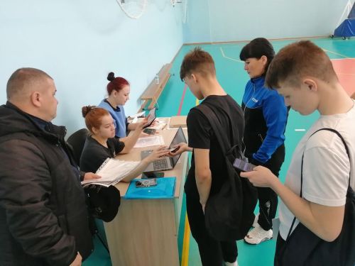 Зональный этап Чемпионата по волейболу в Нурлате завершился яркими играми