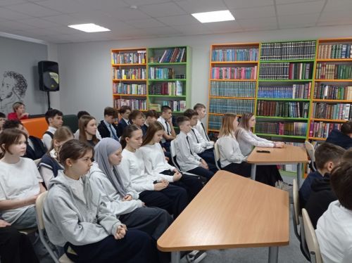 Нурлатские школьники открыли для себя мир Фонвизина в юбилейный год писателя
