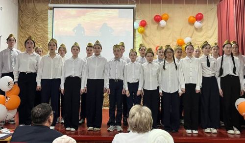 Память сердца: в Нурлатской школе №4 прошел концерт к 80-летию Победы