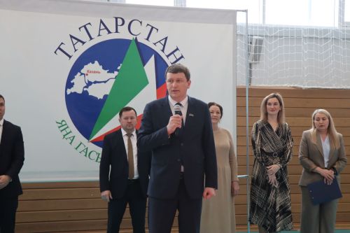 В Нурлате проходят открытые соревнования по плаванию