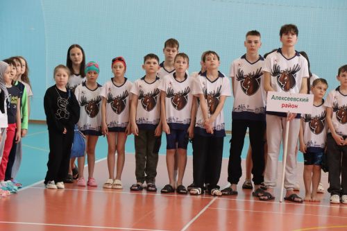 В Нурлате проходят открытые соревнования по плаванию