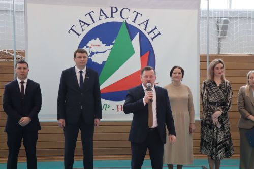 В Нурлате проходят открытые соревнования по плаванию