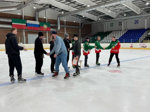 Чемпионат по хоккею в Нурлатском районе: «Арктика» — победитель