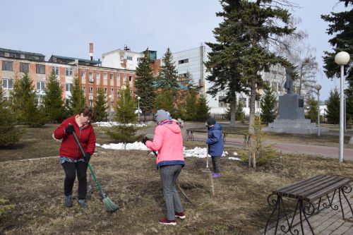В Нурлате стартовали первые субботники