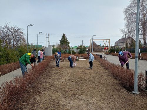 В Нурлате стартовали первые субботники