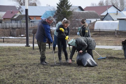 В Нурлате стартовали первые субботники