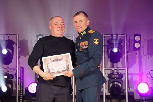 В Нурлате прошел благотворительный концерт в поддержку участников СВО