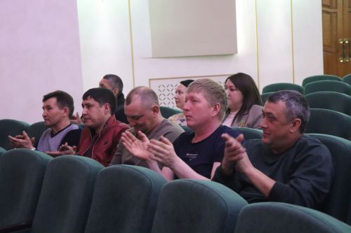В Нурлате прошел благотворительный концерт в поддержку участников СВО