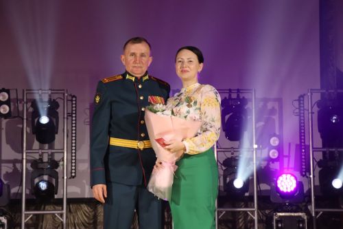 В Нурлате прошел благотворительный концерт в поддержку участников СВО