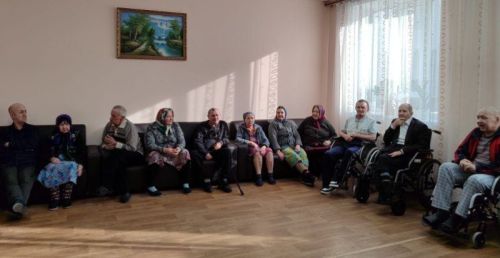Веселые конкурсы и шутки: в Нурлатском доме-интернате отметили День смеха
