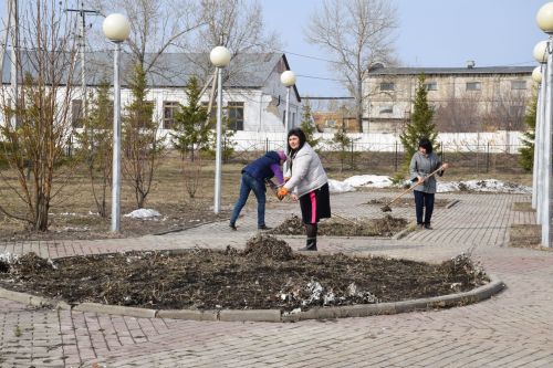 В Нурлате стартовали первые субботники