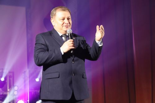 В Нурлате прошел благотворительный концерт в поддержку участников СВО