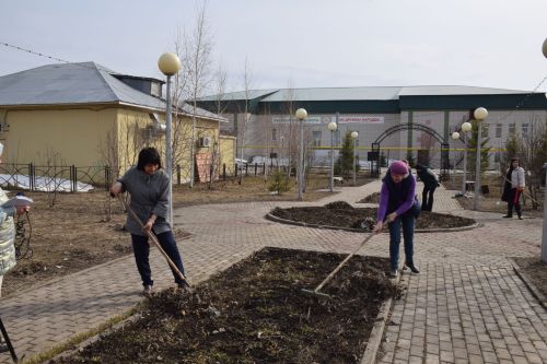 В Нурлате стартовали первые субботники