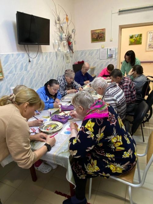 Пасхальное творчество: волонтёры «Килэчэк» подарили праздник жителям Нурлатского дома-интерната