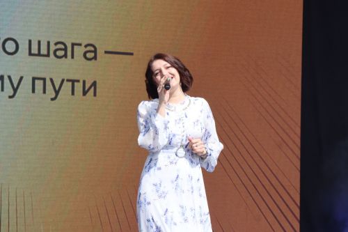 В Нурлате массовым шествием и праздничным концертом отметили 75-летие «Татнефти»