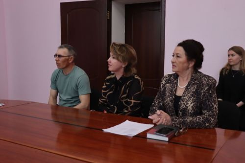 Дамир Ишкинеев дал старт подписной кампании на газету «Дуслык» («Дружба», «Туслах»)