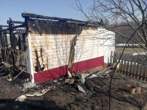 В Нурлатском районе из-за неисправной дымоходной трубы сгорела баня