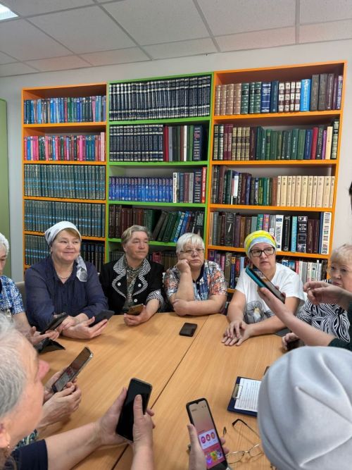 «Веста» осваивает видеомонтаж: нурлатские женщины учатся создавать ролики на смартфонах