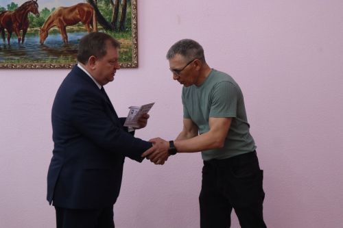 Дамир Ишкинеев дал старт подписной кампании на газету «Дуслык» («Дружба», «Туслах»)