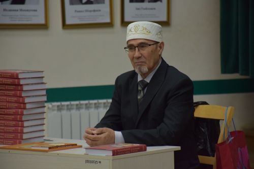 В Нижнем Нурлате прошла презентация книги Хафизуллы Гирфанова о сельчанах – участниках Великой Отечественной войны