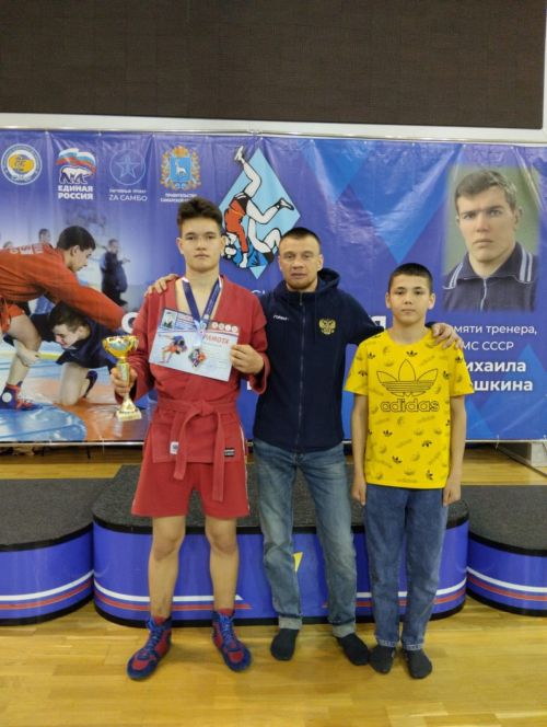 Самбист из Нурлата завоевал серебро на турнире по самбо в Самаре