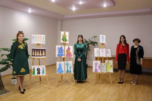 В Нурлате впервые состоялся фестиваль-конкурс «Национальная мода. Современный взгляд-2025»