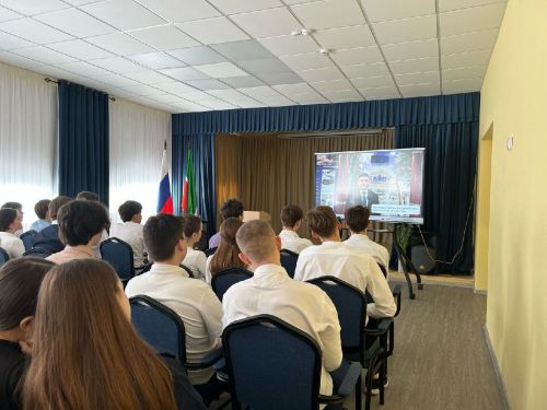 Альметьевский вуз познакомил нурлатских школьников с техническими специальностями