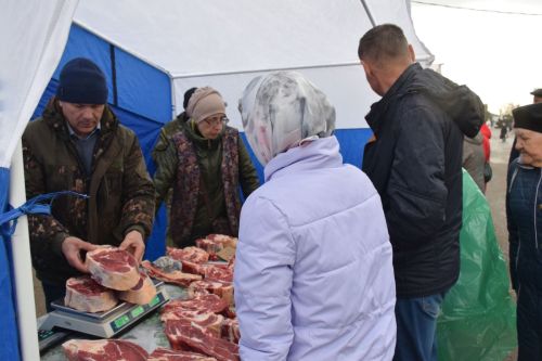 В Нурлате проходит очередная весенняя ярмарка