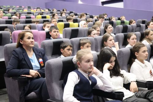 Урок памяти и помощи: нурлатские школьники почтили подвиг детей-героев войны