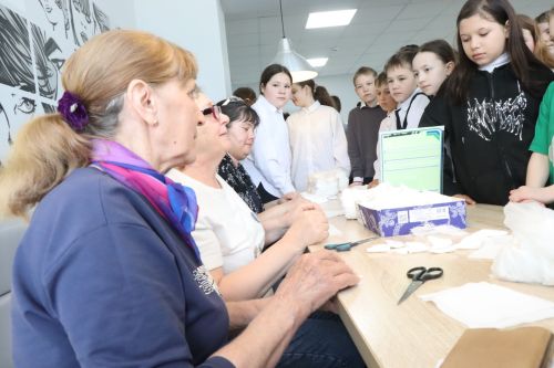 Урок памяти и помощи: нурлатские школьники почтили подвиг детей-героев войны