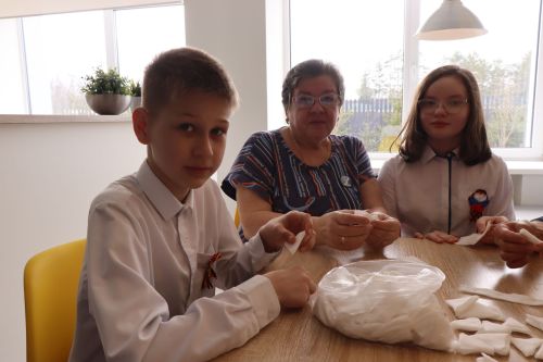 Урок памяти и помощи: нурлатские школьники почтили подвиг детей-героев войны