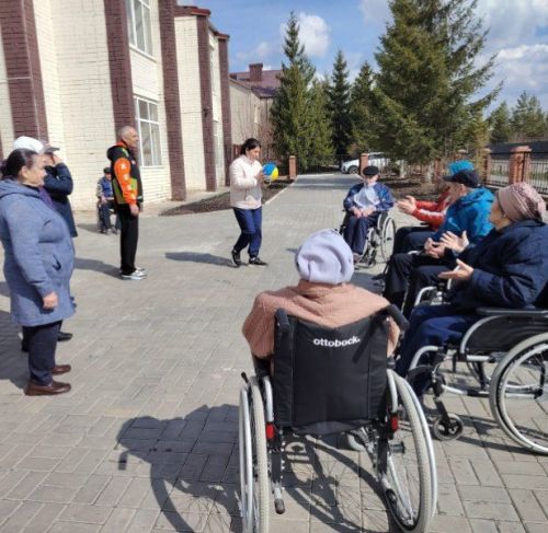 Активная жизнь в золотом возрасте: как в Нурлатском доме-интернате поддерживают здоровье