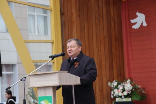 В Нурлате ярко отметили 1 Мая: шествие, конкурсы и мастер-классы (+ фоторепортаж)