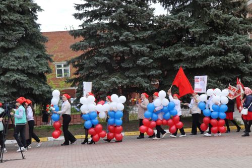 В Нурлате ярко отметили 1 Мая: шествие, конкурсы и мастер-классы (+ фоторепортаж)