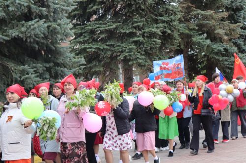 В Нурлате ярко отметили 1 Мая: шествие, конкурсы и мастер-классы (+ фоторепортаж)