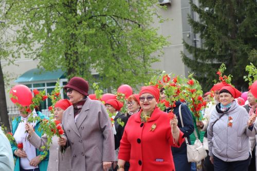 В Нурлате ярко отметили 1 Мая: шествие, конкурсы и мастер-классы (+ фоторепортаж)