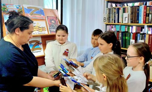 Юные читатели Нурлата поддержали акцию «Коробка Добра»
