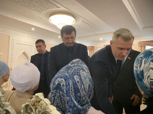 Нурлатцы почтили память Алмаза Ахметшина на траурной церемонии в Казани