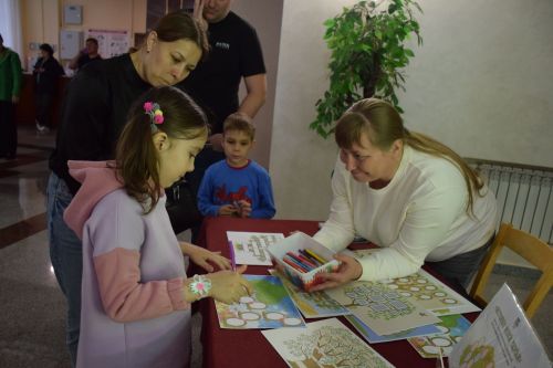 В Нурлате отпраздновали День семьи: чествование лучших семей и яркий праздник