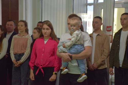 В Нурлате отпраздновали День семьи: чествование лучших семей и яркий праздник