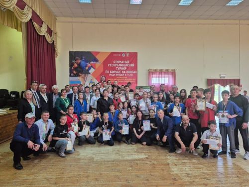 Юные борцы почтили память земляка в Чулпаново