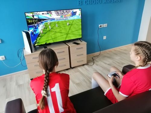 Юные футболисты Нурлата соревновались в мини-футболе и фиджитал футболе