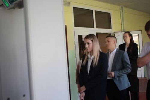 В Нурлате стартовала основная волна ЕГЭ: выпускники приступили к сдаче химии, истории и литературы